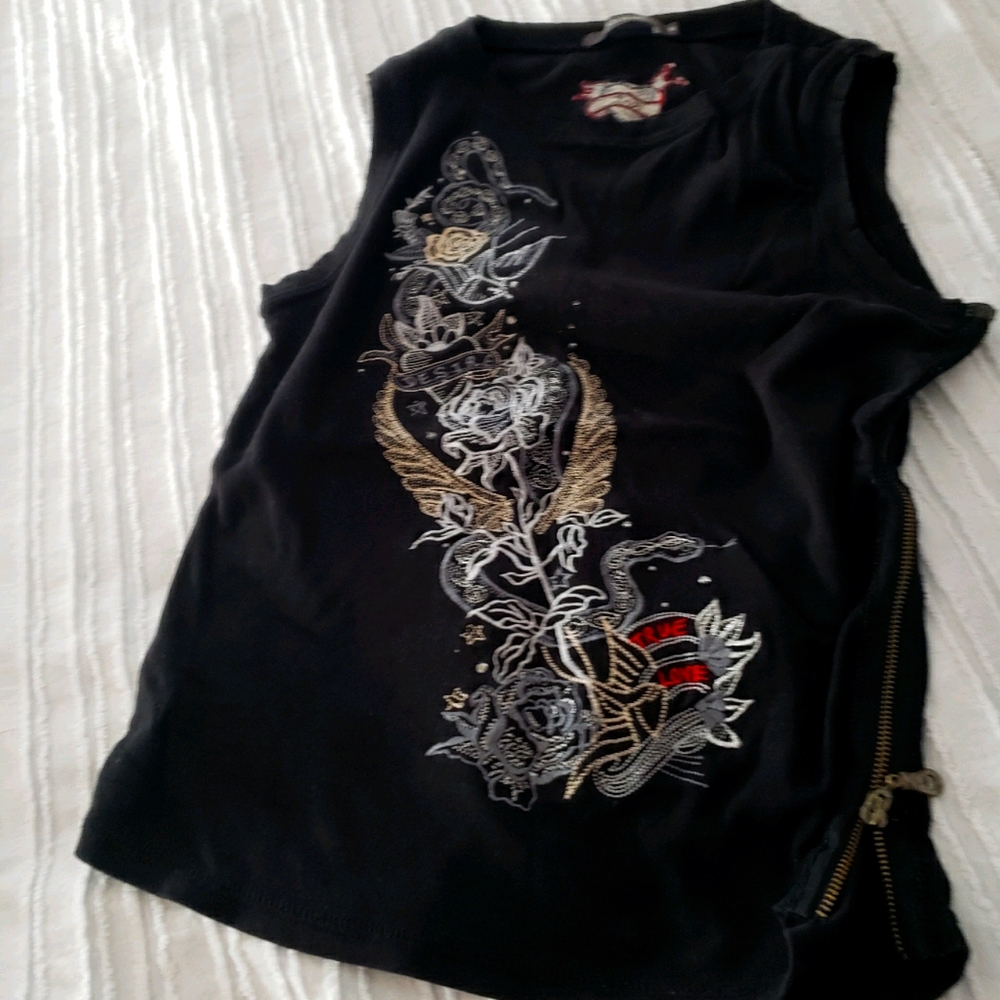 Desire True Love side zip tee